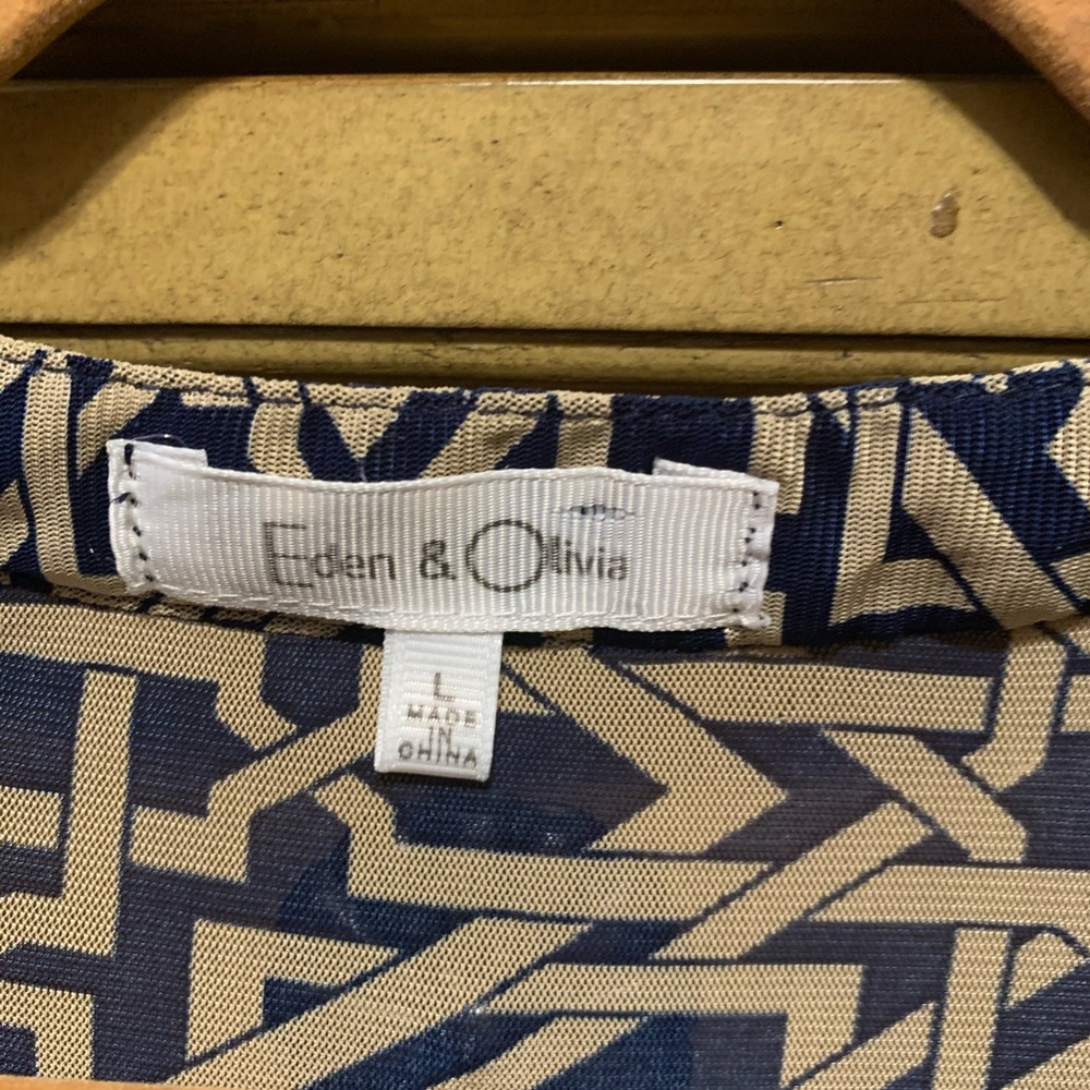 Blouse - Picture 2 of 4